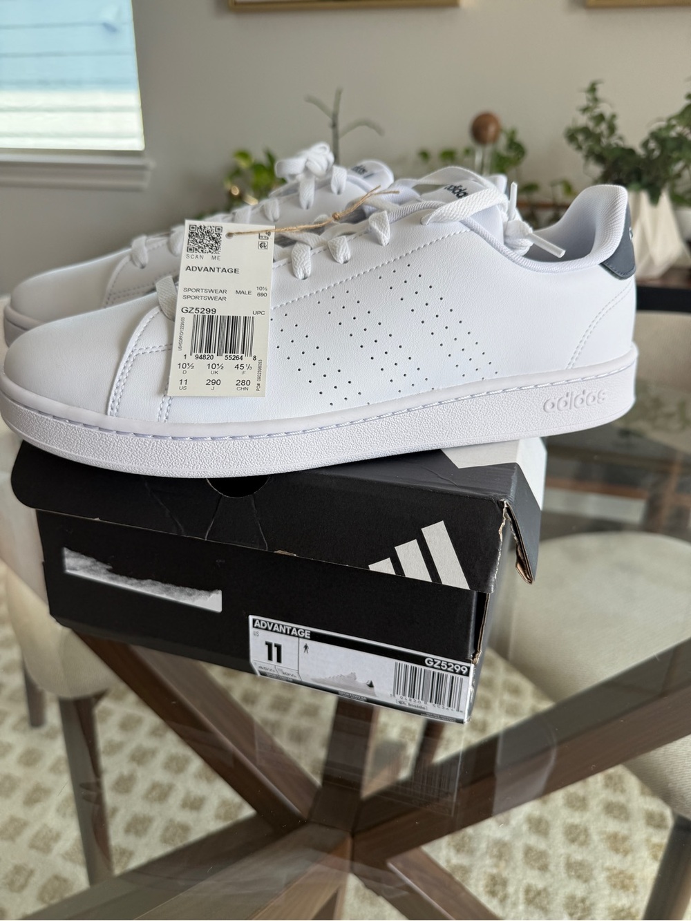 adidas White Casual Advantage Sneakers with Gray Heel Tab